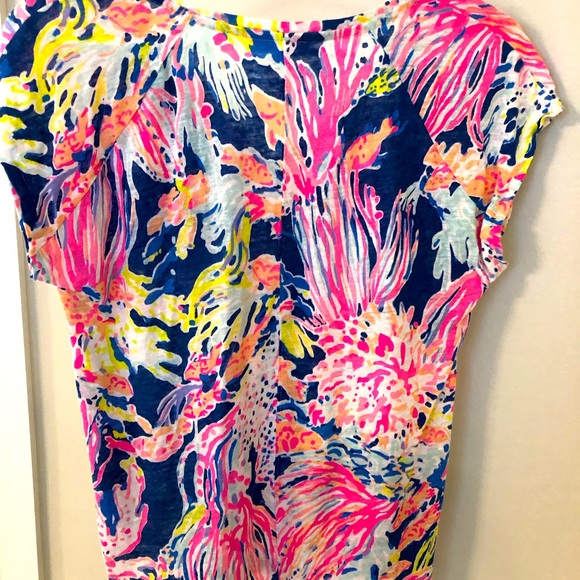 Lilly Pulitzer Rollins v-neck top - Picture 3 of 5